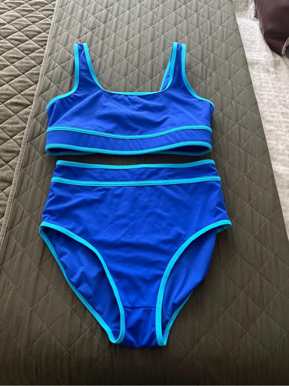 Kiava Rip tide Bikini top and Mid-rise bottoms